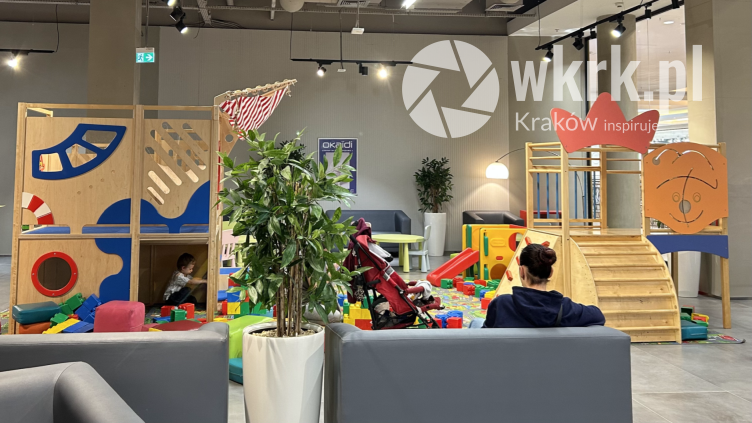 Family-friendly retail w praktyce. Galeria Bronowice inwestuje w przestrzeń rodzinną kreatywna planeta w galerii bronowice 7 - Family-friendly retail w praktyce. Galeria Bronowice inwestuje w przestrzeń rodzinną