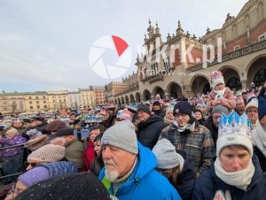 orszak trzech kroli krakow 2026 118 300x226 - Krak&oacute;w przeszedł w radosnym Orszaku. Kardynał Ryś: &bdquo;Potrzebujemy rzeczywistego spotkania&rdquo; - Galeria Zdjęć