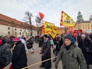 orszak trzech kroli krakow 2026 27 300x226 - Krak&oacute;w przeszedł w radosnym Orszaku. Kardynał Ryś: &bdquo;Potrzebujemy rzeczywistego spotkania&rdquo; - Galeria Zdjęć