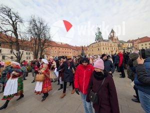 orszak trzech kroli krakow 2026 33 300x226 - Krak&oacute;w przeszedł w radosnym Orszaku. Kardynał Ryś: &bdquo;Potrzebujemy rzeczywistego spotkania&rdquo; - Galeria Zdjęć