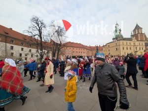 orszak trzech kroli krakow 2026 36 300x226 - Krak&oacute;w przeszedł w radosnym Orszaku. Kardynał Ryś: &bdquo;Potrzebujemy rzeczywistego spotkania&rdquo; - Galeria Zdjęć