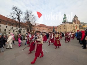 orszak trzech kroli krakow 2026 38 300x226 - Krak&oacute;w przeszedł w radosnym Orszaku. Kardynał Ryś: &bdquo;Potrzebujemy rzeczywistego spotkania&rdquo; - Galeria Zdjęć