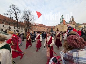 orszak trzech kroli krakow 2026 42 300x226 - Krak&oacute;w przeszedł w radosnym Orszaku. Kardynał Ryś: &bdquo;Potrzebujemy rzeczywistego spotkania&rdquo; - Galeria Zdjęć
