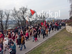 orszak trzech kroli krakow 2026 54 300x226 - Krak&oacute;w przeszedł w radosnym Orszaku. Kardynał Ryś: &bdquo;Potrzebujemy rzeczywistego spotkania&rdquo; - Galeria Zdjęć