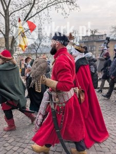 orszak trzech kroli krakow 2026 63 226x300 - Krak&oacute;w przeszedł w radosnym Orszaku. Kardynał Ryś: &bdquo;Potrzebujemy rzeczywistego spotkania&rdquo; - Galeria Zdjęć