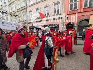 orszak trzech kroli krakow 2026 74 300x226 - Krak&oacute;w przeszedł w radosnym Orszaku. Kardynał Ryś: &bdquo;Potrzebujemy rzeczywistego spotkania&rdquo; - Galeria Zdjęć