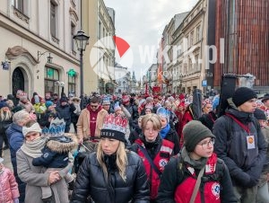 orszak trzech kroli krakow 2026 76 300x226 - Krak&oacute;w przeszedł w radosnym Orszaku. Kardynał Ryś: &bdquo;Potrzebujemy rzeczywistego spotkania&rdquo; - Galeria Zdjęć